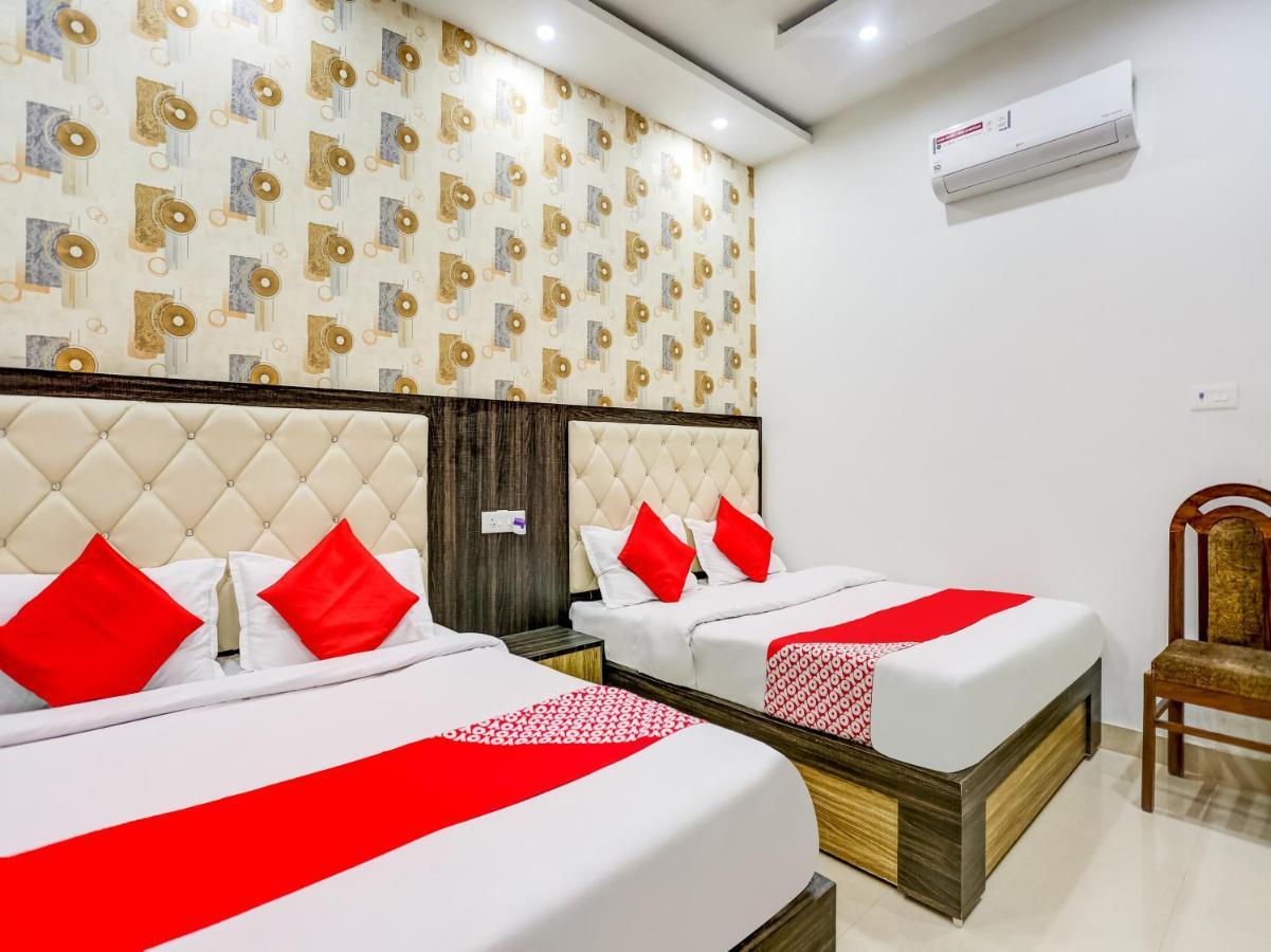 Oyo 75850 Vishwanath Guest House 바라나시 외부 사진