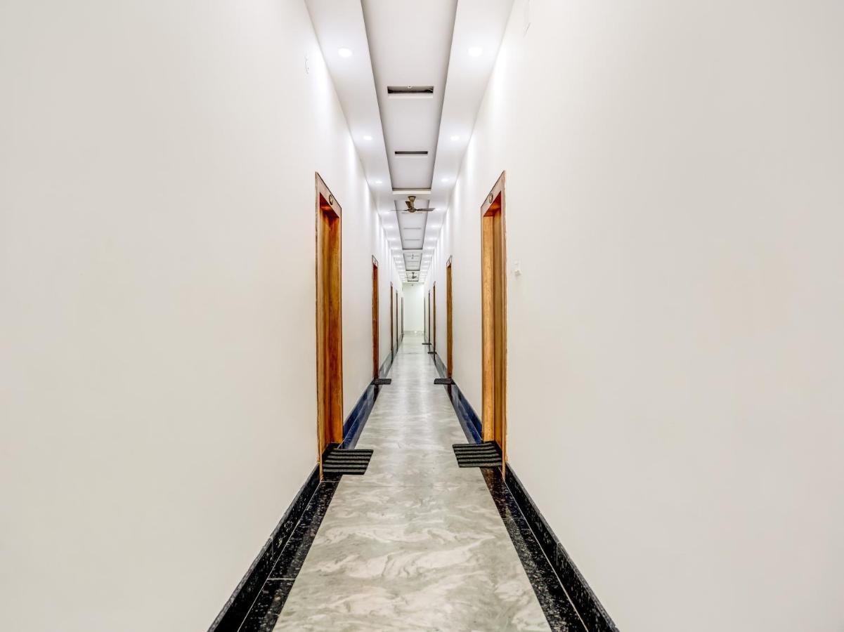Oyo 75850 Vishwanath Guest House 바라나시 외부 사진