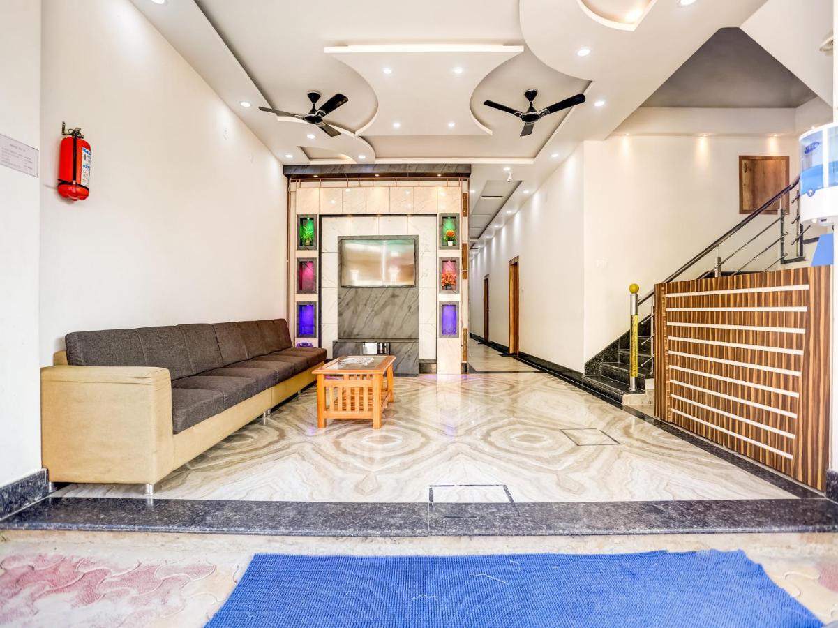 Oyo 75850 Vishwanath Guest House 바라나시 외부 사진